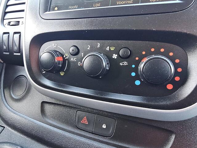 Renault TRAFIC 1.6 dCi T29 L1H1 Comfort Energy airco, navi, pdc, imperiaal, trekhaak, kastjes