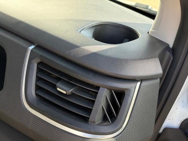 Renault TRAFIC 2.0 dCi 150 PK L2H1 RED / Carplay / Cruise / LED / Trekhaak / Airco / DAB / Bluetooth