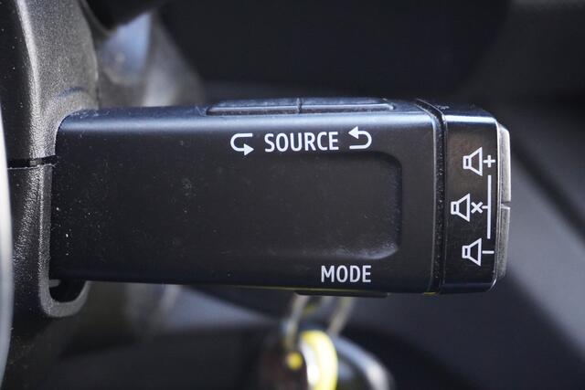 Renault TRAFIC 2.0 dCi 110PK L2 EURO 6 - Airco - Cruise - Trekhaak - ¤ 15.900,- Excl.