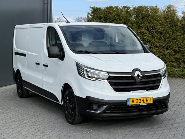 Renault TRAFIC 2.0 DCi 150 PK AUTOMAAT / L2H1 / TREKHAAK / **18.350 km** / AIRCO / CRUISE / CAMERA / 3-ZITS / LED / BLINDSPOT