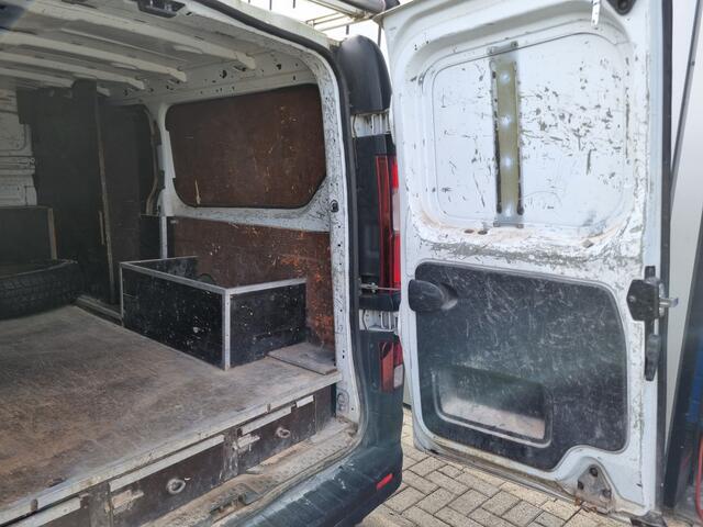 Renault TRAFIC 1.6 dCi T29 L2H1 EGR KOELER DEFECT EURO 6