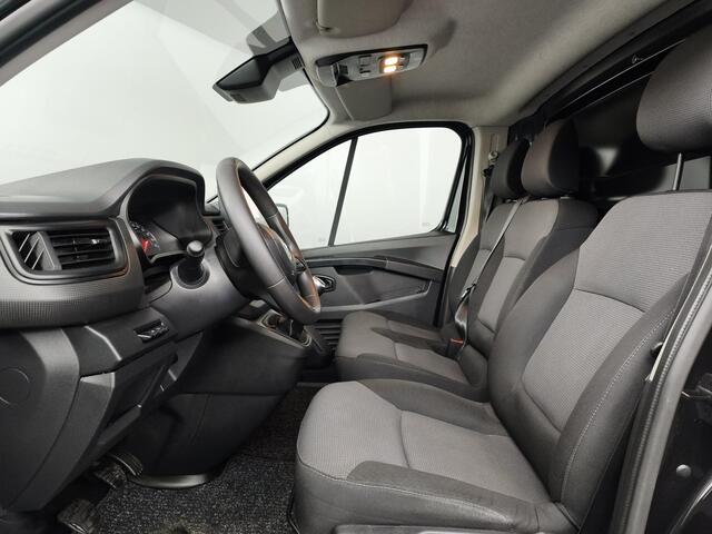Renault TRAFIC 2.0 dCi 110 T30 L2H1 Comfort | Parkeersensor | Trekhaak | Imperiaal | Navigatie | Cruie controle |