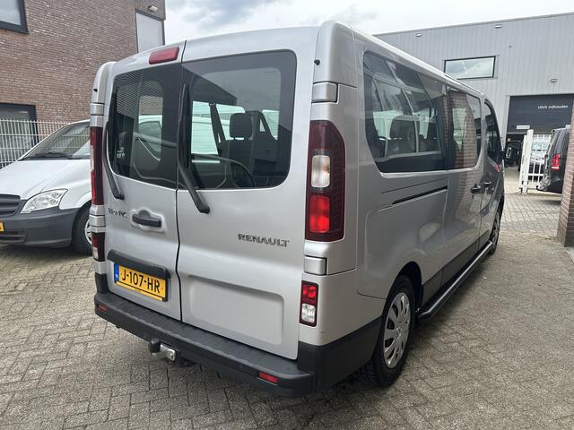 Renault TRAFIC Passenger 1.6 dCi L2 9 persoons 21.950 incl.BTW/BPM Airco,Cruise,Navi,Pdc,Trekh