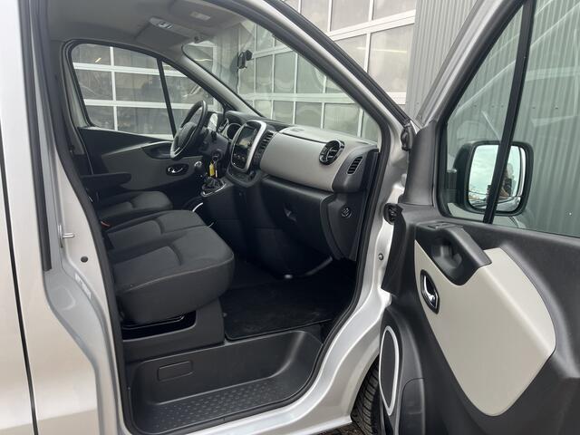 Renault TRAFIC Passenger 1.6 dCi BTW / BPM VRIJ!! marge 9-Persoons Lengte 2 Airco Cruise control Navigatie PDC 1e eigenaar Combi Kombi Passenger Groepsvervoer Taxi Personenbus