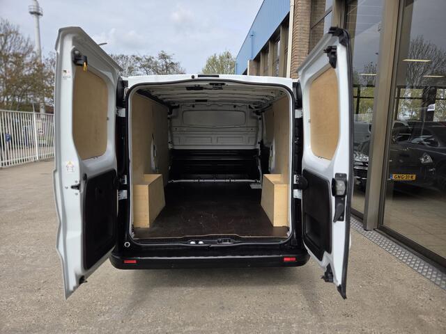 Renault TRAFIC 2.0 dCi 130 Pk L2 Airco Cruise control Parkeersensors