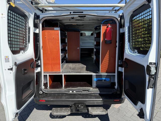 Renault TRAFIC 2.0 dCi 145 PK / AUTOMAAT / L1H1 / 2x SCHUIFDEUR / SORTIMO INRICHTING / TREKHAAK / IMPERIAAL