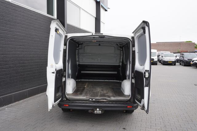 Renault TRAFIC 2.0 dCi 120PK EURO 6 - Airco - Navi - Cruise - ¤ 10.950,- Excl.
