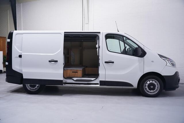 Renault TRAFIC 2.0 DCI 120 pk L2H1 Airco, Camera Laadruimte Pakket, LED Koplampen, PDC achter, 3-Zits