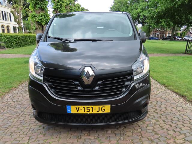 Renault TRAFIC 1.6 dCi T27 L1H1 Comfort Energy***1e Eigenaar***2 X Schuifdeur*** 87018 KM !! N.A.P***3 Persoons***Airco Cruisecontrol Navigatie Pdc Lm Velgen Trekhaak ***Marge Bus***