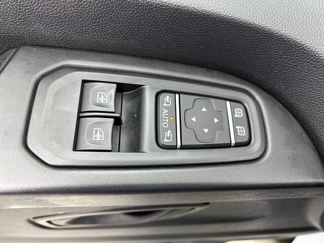 Renault TRAFIC 2.0 Blue dCi 150PK T30 L2H1 Advance Airco Bluetooth Camera Cruise PDC Trekhaak