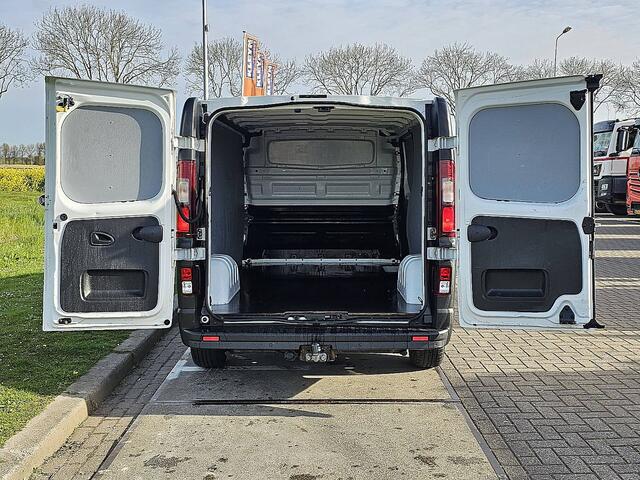 Renault TRAFIC 2.0 dCi 120pk T30 L2H1 Comfort airco, navi, pdc, trekhaak, stoelverw.