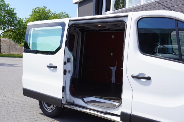 Renault TRAFIC 2.0 dCi 110PK EURO 6 - Airco - Navi - Cruise - ¤15.900,- Excl.