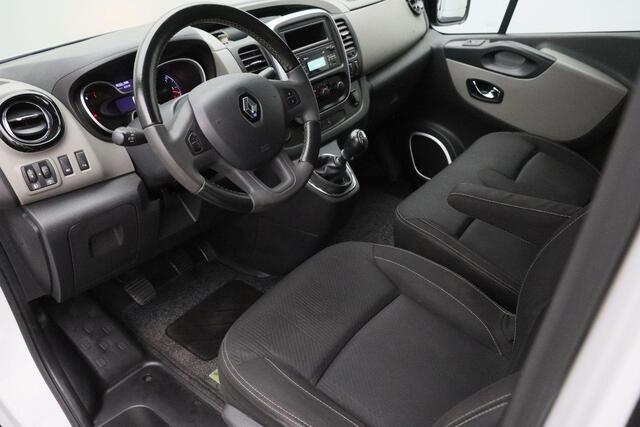 Renault TRAFIC 1.6 dCi T29 L2H1 Comfort 2017 | Airco | Trekhaak | Cruise Control | Achteruitrij Camera | Regensensor | Boekjes | 2 Sleutels