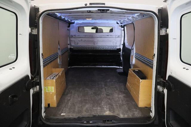 Renault TRAFIC 1.6 dCi T29 L2H1 Comfort 2017 | Airco | Trekhaak | Cruise Control | Achteruitrij Camera | Regensensor | Boekjes | 2 Sleutels
