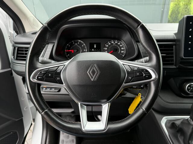 Renault TRAFIC 2.0 dCi 150 PK AUTOMAAT / L2H1 / 27.349 KM!! / TREKHAAK / IMPERIAAL / 3-ZITS / CAMERA / LED