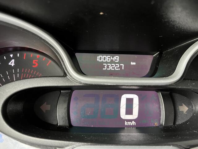 Renault TRAFIC Passenger 9-persoons 1.6 dCi Grand Authentique Energy BTW / BPM vrij marge Lengte 2 Airco Cruise control Navigatie PDC 1e eigenaar Combi Kombi Passenger Groepsvervoer Taxi Personenbus