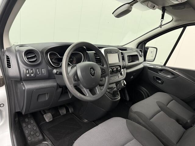 Renault TRAFIC 1.6DCi Edition Imperiaal | Trekhaak | Navigatie | Camera | Airco | Cruise | 3-Zits