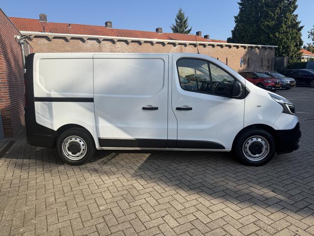 Renault TRAFIC 2.0 dCi 120 T29 L1H1 Luxe