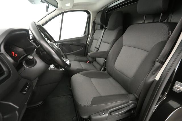 Renault TRAFIC 2.0 dCi L2H1 150PK | Automaat | Airco | Cruise | Camera | 3 Zits | Trekhaak | 2xSchuifdeur
