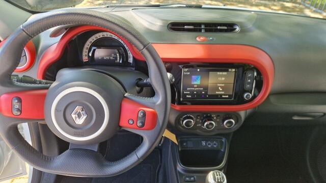 Renault TWINGO 1.0 SCe Intens