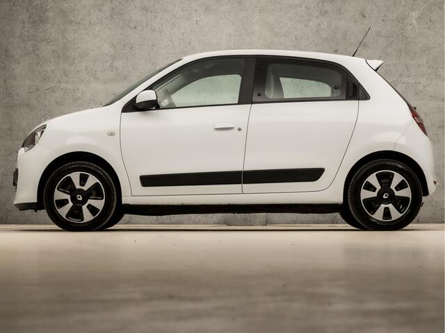 Renault TWINGO 1.0 SCe Collection (5 DEURS, AIRCO, CRUISE, PARKEERSENSOREN, SPORTSTOELEN, BLUETOOTH, NIEUWE APK, NIEUWSTAAT)
