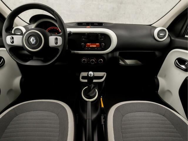 Renault TWINGO 1.0 SCe Collection (5 DEURS, AIRCO, CRUISE, PARKEERSENSOREN, SPORTSTOELEN, BLUETOOTH, NIEUWE APK, NIEUWSTAAT)