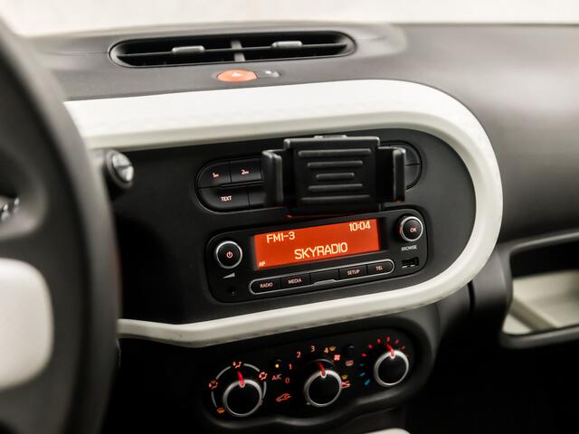 Renault TWINGO 1.0 SCe Collection (5 DEURS, AIRCO, CRUISE, PARKEERSENSOREN, SPORTSTOELEN, BLUETOOTH, NIEUWE APK, NIEUWSTAAT)