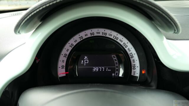 Renault TWINGO TCe 90 EDC Automaat La Parisienne