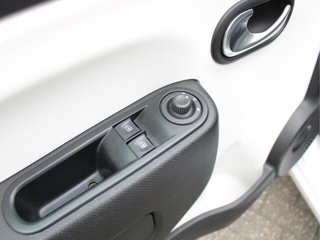 Renault TWINGO 1.0 SCe Intens 1e Eig./Automaat/Climate/Navi/Cruise/Bluetooth/Camera/PDC