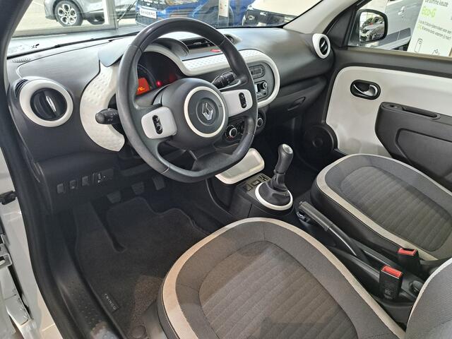 Renault TWINGO 1.0 SCe Collection | Airco | Snelheidsbegrenzer | Radio met Bluetooth | Blauwe accenten | incl. Bovag rijklaarpakket met 12 maanden garantie |