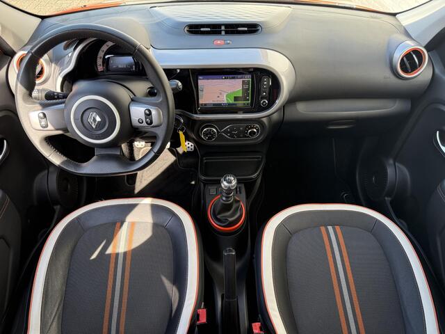 Renault TWINGO 0.9 TCe GT / Achteruitrijcamera / Navigatie / Cruise Control / Airco / DAB / Bluetooth / Climate Control /