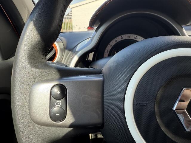 Renault TWINGO 0.9 TCe GT / Achteruitrijcamera / Navigatie / Cruise Control / Airco / DAB / Bluetooth / Climate Control /