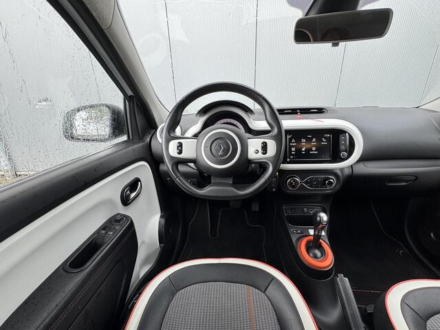 Renault TWINGO Z.E. R80 Série Limitée Vibes / Navigatie / Stoelverwarming / Climate Control / Cruise Control / Achteruitrijcamera / NL Auto / Allseason banden