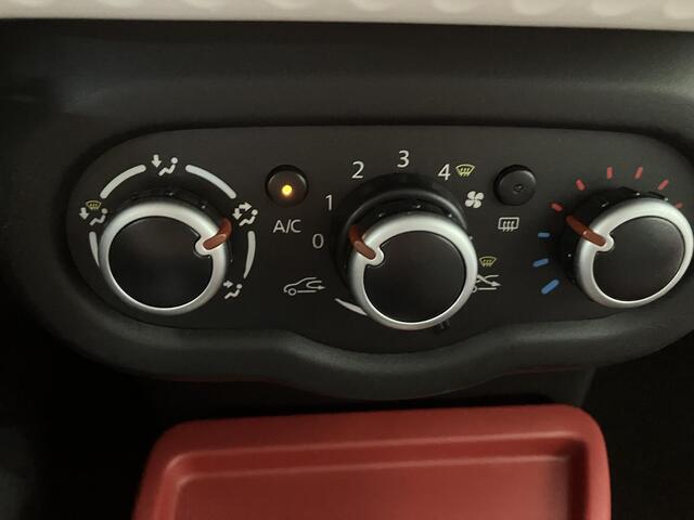Renault TWINGO 1.0 SCe Collection / Dealer Onderhouden / Airco / All Seasonbanden / Bluetooth /