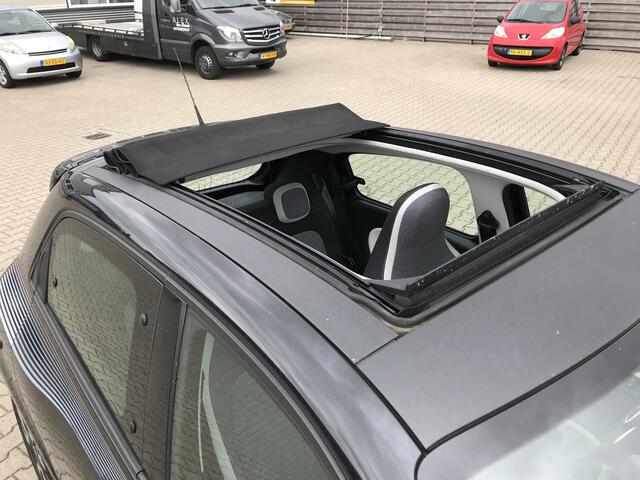 Renault TWINGO 1.0 SCe Collection