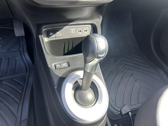 Renault TWINGO 0.9 TCe AUTOMAAT INTENCE LUXE RIJKLAAR