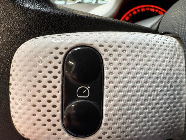 Renault TWINGO 1.0 SCe Collection / AIRCO / CRUISE /