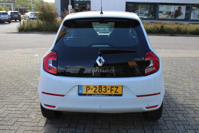 Renault TWINGO TCe 90 Intens | Dealeronderhouden | AUTOMAAT | CAMERA | STOELVERWARMING |