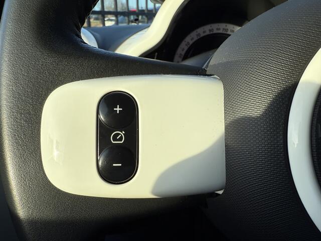 Renault TWINGO 1.0 SCe Intens ** Navigatie ** Bluetooth ** LM Velgen
