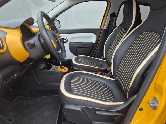 Renault TWINGO Z.E. R80 Intens Automaat / Accu SOH 96,74% / WLTP 186 km stad 261 km / Apple Carplay Android Auto / Cruise control / Achteruitrijcamera / Climate control / Navigatie / Parkeersensoren achter / Lichtmetalen wielen 15" /