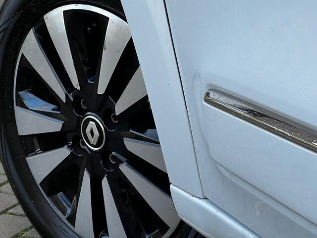 Renault TWINGO 1.0 SCe Intens Airco Ecc / Lederen bekleding / Apple CarPlay / Cruise Control / Licht Metalen Velgen / 1e Eigenaar!