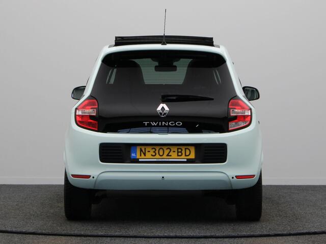 Renault TWINGO 0.9 TCe 90pk Intens ''La Parisiene'' | Stoffen vouwdak | Achteruitrijcamera | LMV | Climate control | Navigatie |