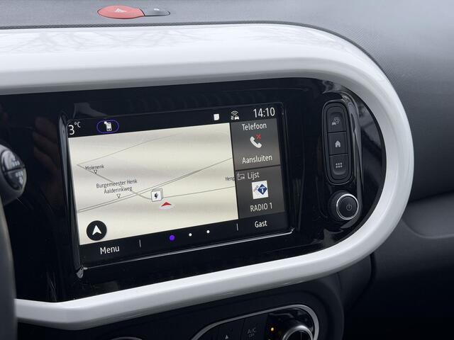 Renault TWINGO Z.E. R80 Intens / SOH 96% / Navigatie / Camera / All Season Banden / Cruise / Clima / Apple Carplay & Android Auto / Stoelverwarming / DAB / LED /
