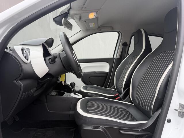 Renault TWINGO Z.E. R80 Intens / SOH 96% / Navigatie / Camera / All Season Banden / Cruise / Clima / Apple Carplay & Android Auto / Stoelverwarming / DAB / LED /