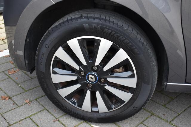 Renault TWINGO Z.E. R80 Intens APPLE CARPLAY EN ANDROID AUTO | 1E EIGENAAR | CLIMATE EN CRUISE CONTROL | LM VELGEN | REGEN EN LICHTSESNOR |