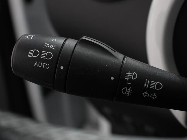 Renault TWINGO 0.9 TCe Intens | Climate control | radio / cd | Lichtmetalen velgen | 28719 km!