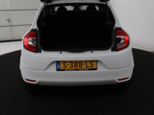Renault TWINGO Z.E. R80 E-Tech Equilibre 22 kWh | 3 Fase | Carplay | Climate control | DAB | Elektrische ramen | Speedlimiter | Bluetooth