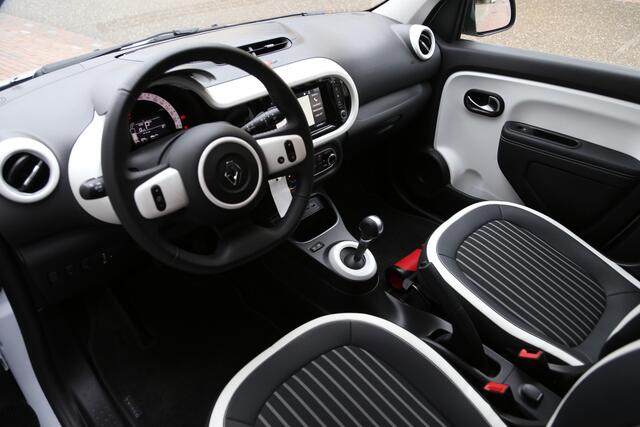 Renault TWINGO Z.E. R80 E-Tech Techno 22 kWh Navi Camera