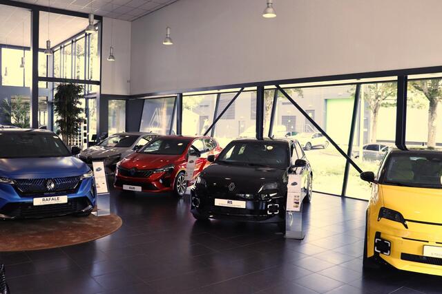 Renault TWINGO SCe 70 Collection / DEALER OND. / NL AUTO / AIRCO / EL. SPIEGELS / BLUETOOTH / RADIO / CRUISE / LED DRL / 15'' WIELEN