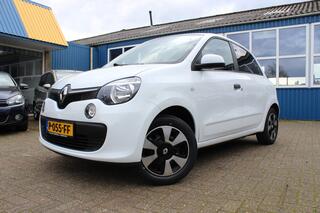 renault-twingo-life-''-white-pearl-